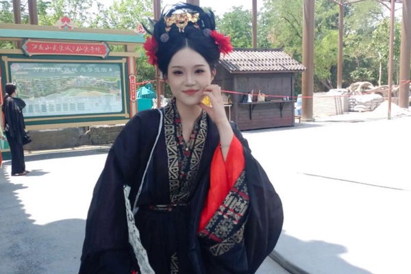 怎么在51吃瓜上看热门明星爆料